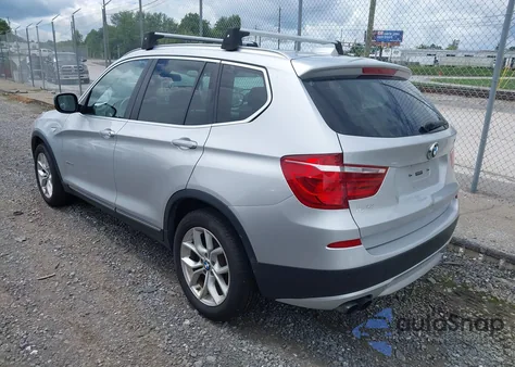 2013 BMW X3 xDrive28I z USA, uszkodzony, nr VIN 5UXWX9C59D0A32549